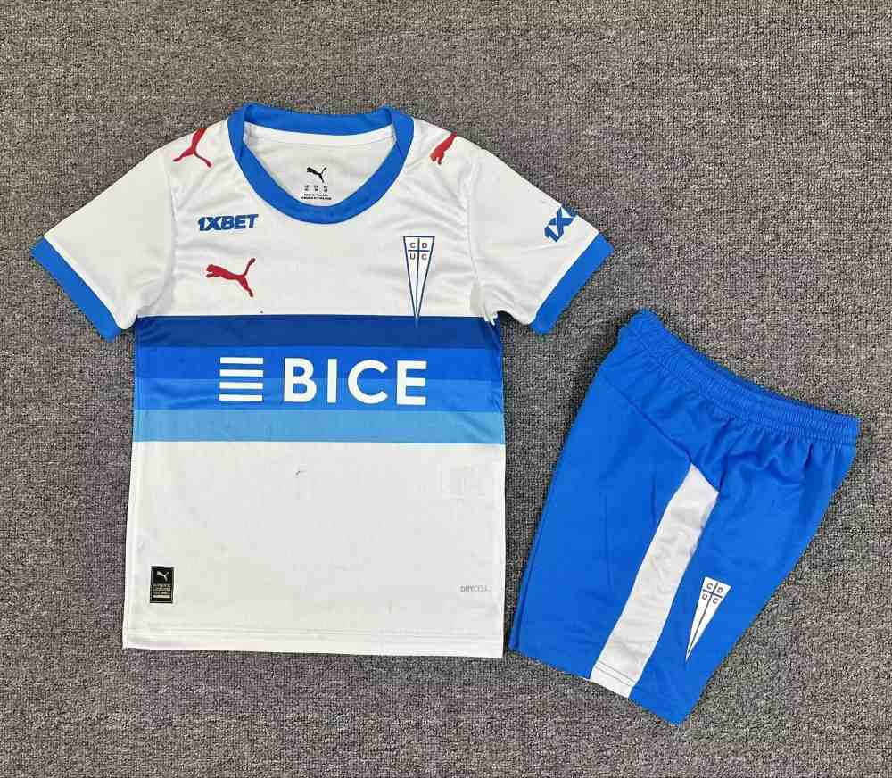 Niños Universidad Católica 2026-27 Local Kit
