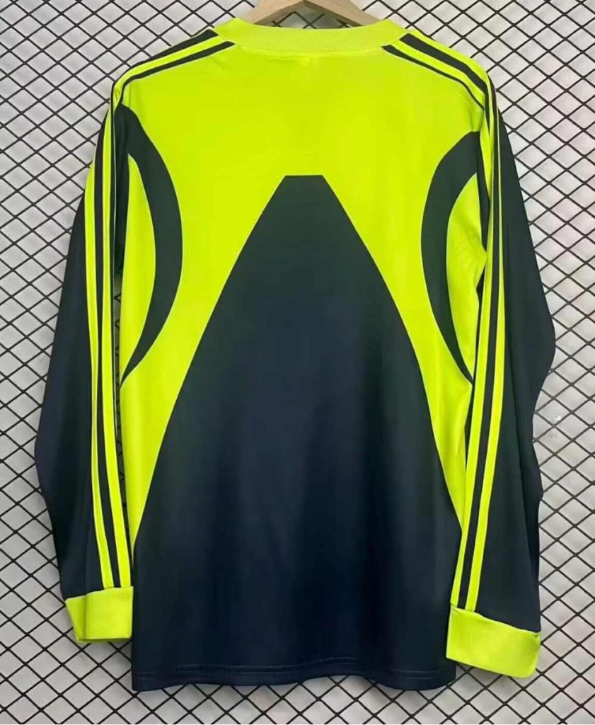 Real Madrid 1999-00 Goalkeeper Long Sleeve Shirt