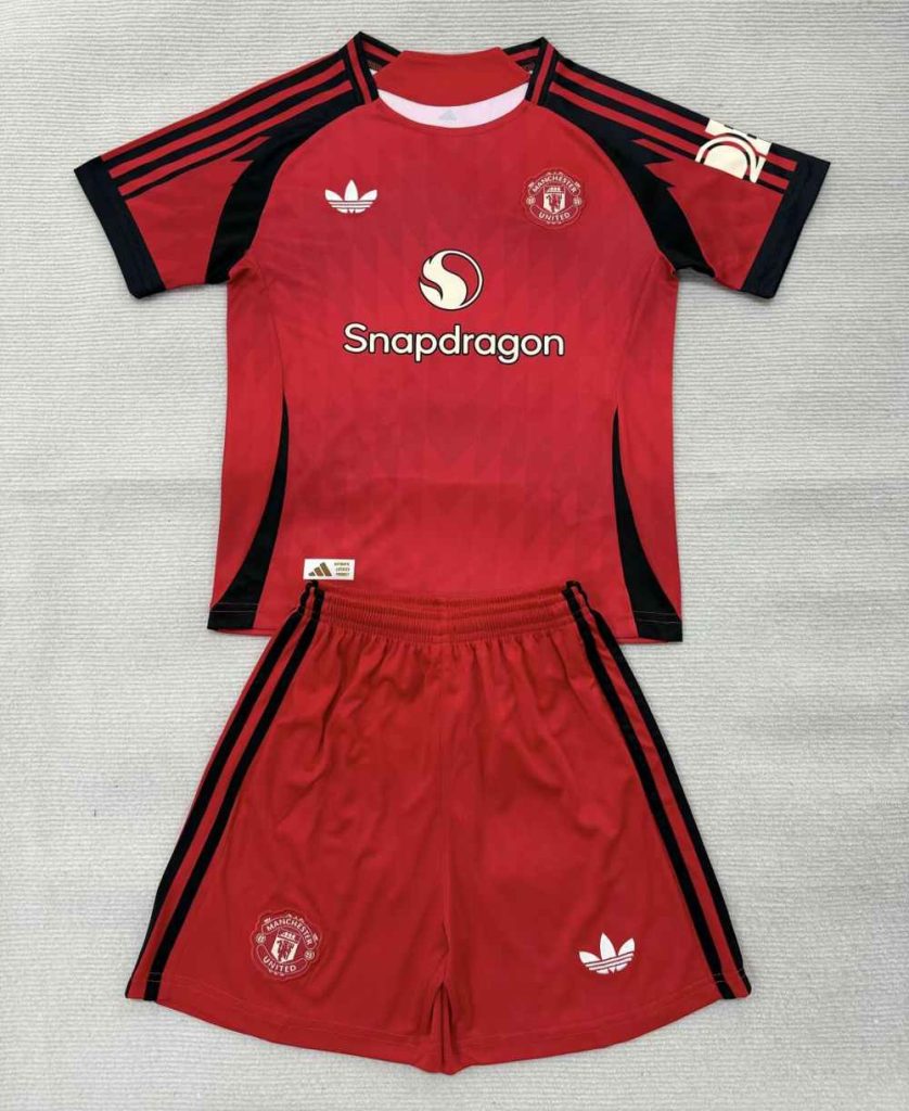 Kids Manchester United 2026-27 Special Edition Kit
