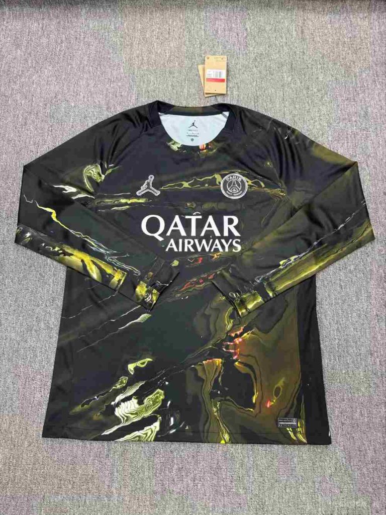 Paris Saint-Germain 2025-26 Fifth Long Sleeve Shirt