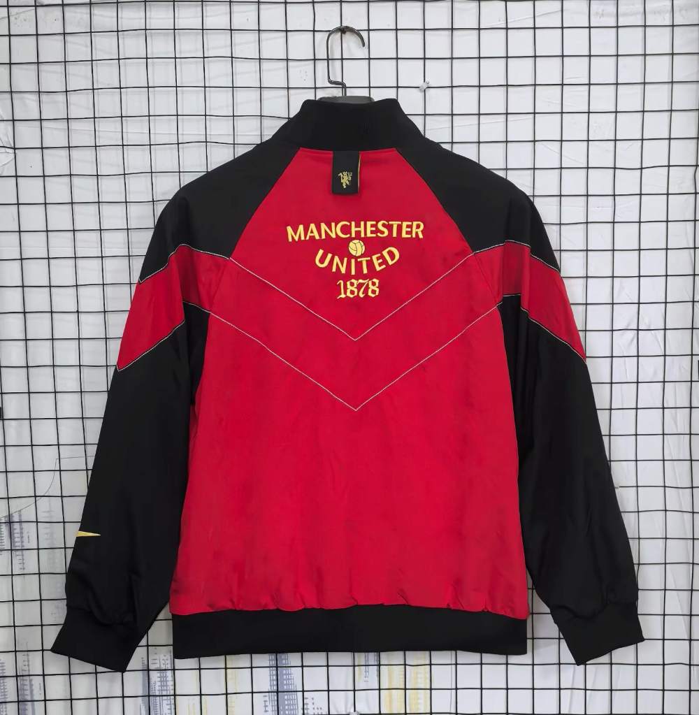Manchester United 2006-07 Thickened Windbreaker