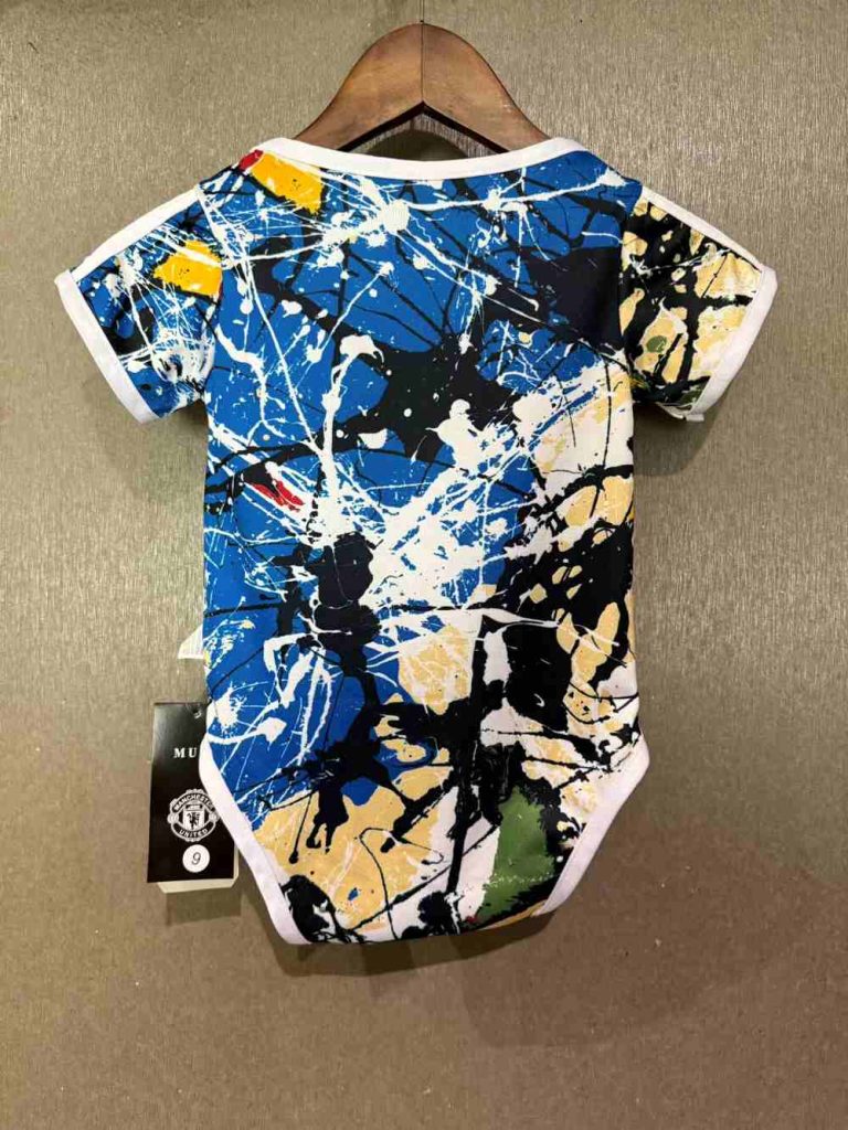 Baby Manchester United 2026-27 Marvel Romper Jersey