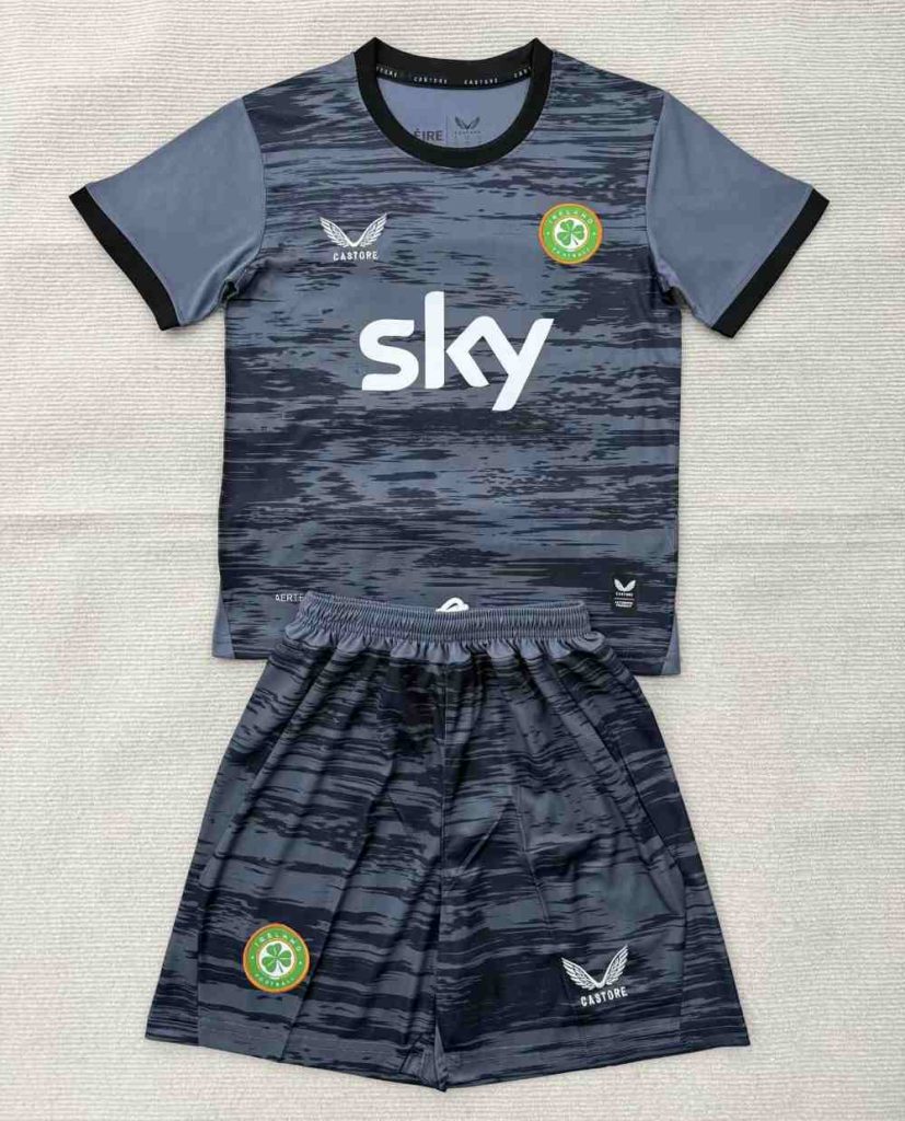 Niños Ireland 2026-27 Goalkeeper Kit